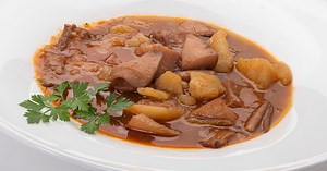 Chocos (sepia) compuestos: un guiso marinero canario por Karlos Arguiñano