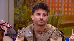 69K views · 819 reactions | Manuel e Ivana se declaran la 'guerra' en #GHDúo y la casa se divide en dos bandos #VistoEnT5  https://ver.tw/l73tn | Telecinco | Facebook