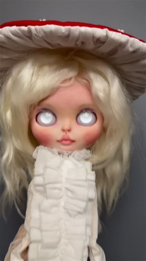 Анна on Instagram: "#blythe#blonde#style"