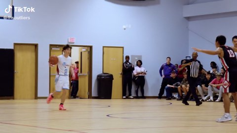 Outliers JV baskebtall kicking in high gear!