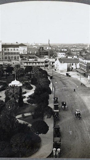 The Alamo Plaza — San Antonio, Texas c 1909