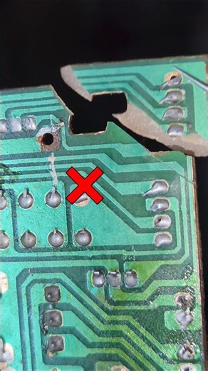 The Easiest Way to Fix a Cracked PCB #shorts #trending #repair #pcb #tips #pcbrepair #circuit