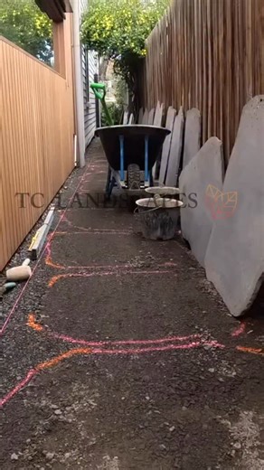 TC Landscapes on Instagram: "👉 watch full video here: https://youtu.be/pVs06iPS8Hk ——————————————— Bluestone path set on mortar. Finished with granitic sand. #gardendesign #landscapedesign #garden"