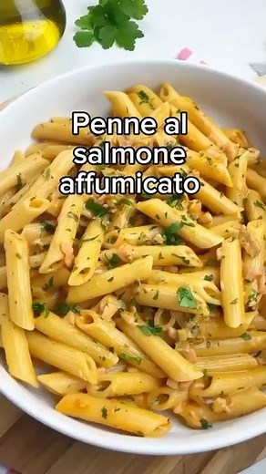 How delicious are these smoked salmon penne, so quick and always a hit!