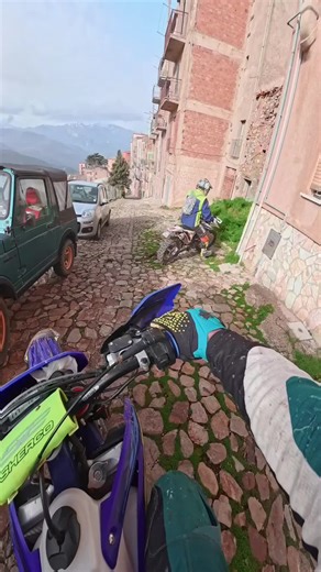 Buongiornooo! Scopri il Mondo dell'Enduro