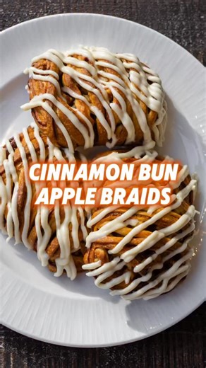 43 reactions | Cinnamon bun meets apple pie, and it’s everything you...