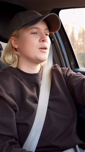 Emma Peters on Instagram: "Déjà-vu a 1 an 🎂 Merci pour tous vos retours ✨ 🎹 @vincentcharrue my bro"