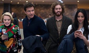 ‘Office Christmas Party’ Trailer Features So Many Celebrities – Watch Now!