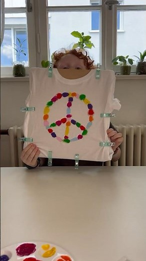 Weißes T-Shirt kreativ gestalten 🎨 mit Marabu KiDS T-SHIRT FARBE | DIY Kinderleicht & Bunt
