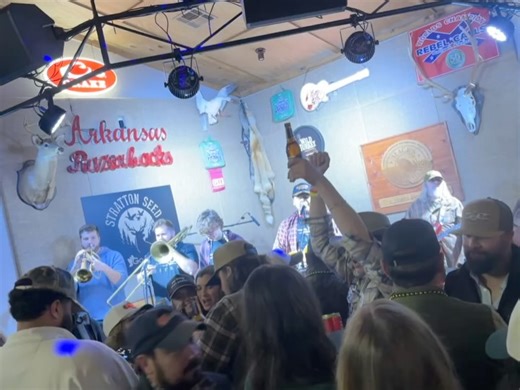 Open Season Sports Bar & Grill on Reels