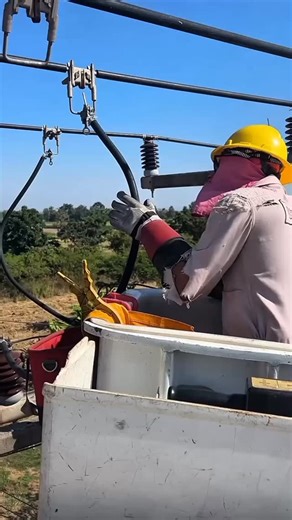 Line Man on Instagram: "Power Line Work #lineman #electric #electrician #climb"