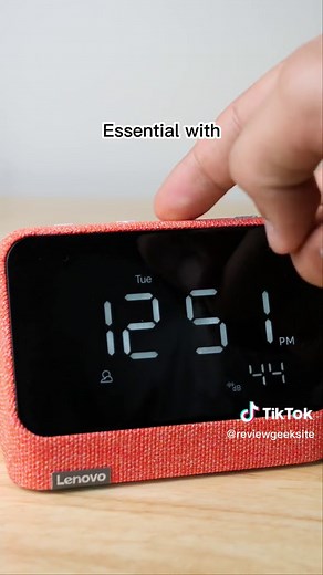 If you need a last-minute gift or want to buy some new tech for yourself, the Lenovo Smart Clock Essential is a great choice. ⏰ #smarttech #smarttechnology #smarthometechnology #smarthometech #smartclock #lenovosmartclock #amazontech #amazontechfinds #amazontechtok #techfinds #lastminutegifts #lastminutegiftidea