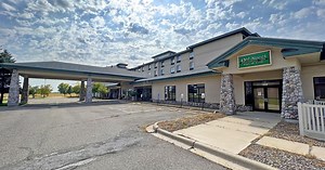 Vacant hotel to become DoubleTree, waterpark to reopen