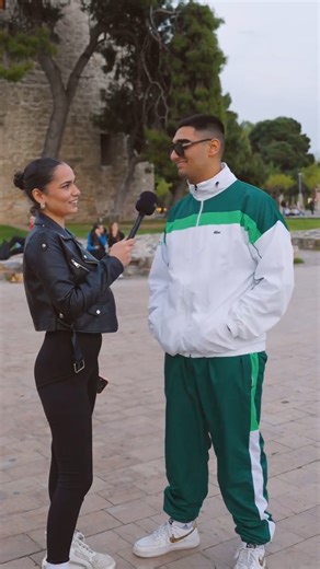 Εσύ τι θα ήθελες μωρό; 😏 #greek #greece #interview | Annie Interviews