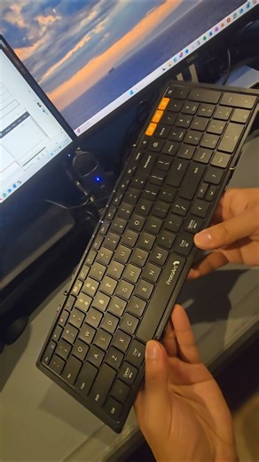 ProtoArc Foldable Keyboard #TravelGadgets #WorkSmart #DigitalNomad #TechTok #LaptopAccessories