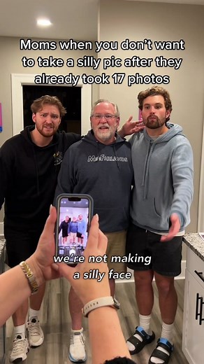 now make a silly goofy face ha ha 🤪🤳