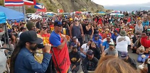 Protecting Mauna Kea, Day 15: Aloha Damian Marley --- Is this love? Yep. Kapu aloha, aloha ‘āina. ❤️ View the full livestream: https://www.facebook.com/kakoohaleakala/videos/835299110197697/ PC: Andre Perez | Kanaeokana