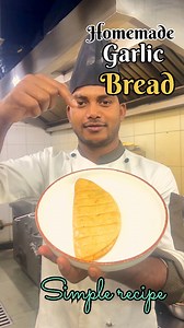 #Garlicbread #bread #garlicbreadrecipe #newrecipe #homemaderecipes #homemade #handmade #handmaderecipe #recipe #indianrecipe #facebookreel #facebookfood #foodie #newfood #viralfood #trandingfood | King Saurav