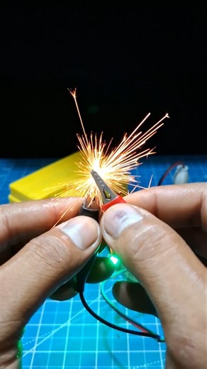 The simplest 12v battery charger circuit#shortvideo