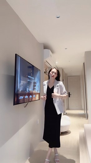 70K views · 456 reactions | 1 váy 3 style #dodilamxinh #Huien #thoitranghanquoc #dosangchanh | HUIEN Design | Facebook