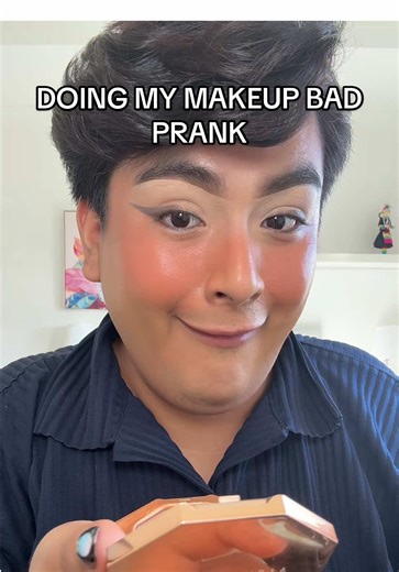 Doing My Makeup Bad Prank: Testing My Friends!