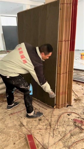 The whole process of closely applying 1200 tiles with 1800 rock plates is shared for everyone!