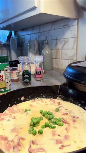 Creamy Penne with Homemade Ham, Peas, Onion Alfredo Sauce #shorts #pasta #food