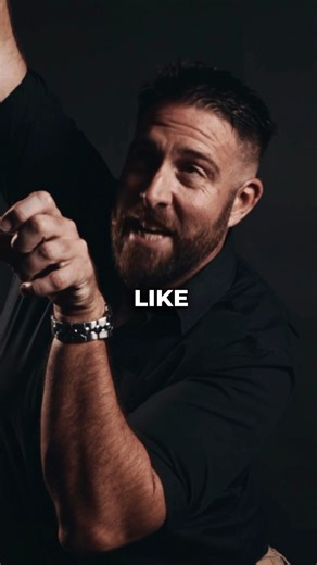 Marine veteran, Markos Eugenios recounts close-quarters combat during Operation Iraqi Freedom in March of 2003. 🪖 #marines #iraq #invasion #courage #military #urbanvalor #veteran #story | Urban Valor