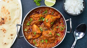 Jamie Oliver's homemade chicken curry recipe that can be prepared in 15 minutes
