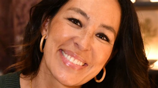 Joanna Gaines' Rubber Band Painting Hack Is Incredibly Clever