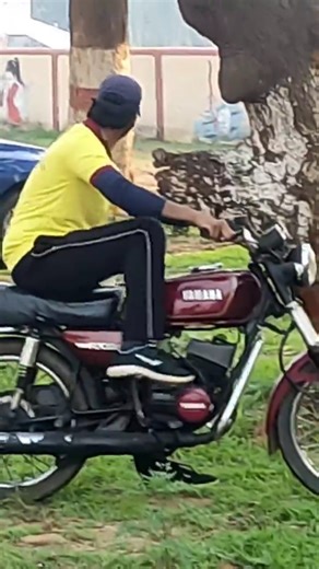 Niranjan patra on Instagram: "Rx100 starting with new trend #rx100 #rxking #viralreels #yamaharx100 #newshorts"
