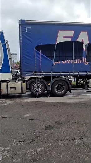 Empty trailer... 🚛💨 Paulmiller200 #truckdriver #lkw #camion #bigrig #hgv #job #work #ets2