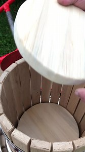 315K views · 8K reactions | Прес з відкидним механізмом для витискання соку 凌 20 л - 5000 грн | Майстри Деренько | Facebook