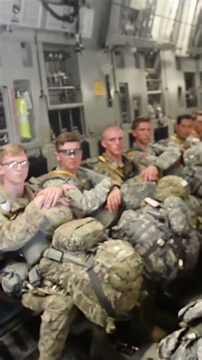 82nd Airborne Mass Jump from C 17 🇺🇸🔥