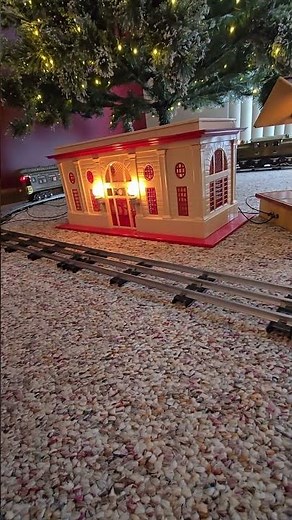 100 Year Old Classic Lionel 402 Train Around Tree #lionel #trains #modelrailroad #christmas