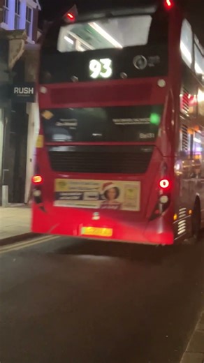 The 93 bus route going to North cheam