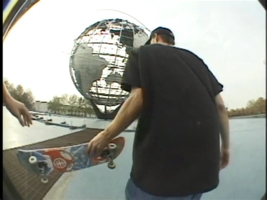 On Sun 28 Sep, join Have A Gd Trip for a 25th anniversary screening of Alien Workshop's iconic skate film 'Photosynthesis'. One of the most progressive and influential skate films of all time. 👽 ☀ Directed and edited by Joseph Castrucci, Photosynthesis combines hypnotic, experimental visuals, with an avant garde sountrack and killer parts, to make a truly awe inspiring experience and a timeless masterpiece in the genre. Featuring a generational team including: Anthony Van Engelen, Danny Way, Ja