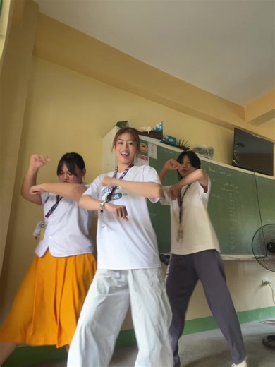 Trending TikTok Dance Moves to Try Now