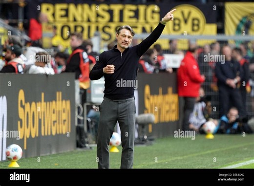 Fussball, 1.BL saison 2025/2026 , Borussia Dortmund vs Bayer 04 Leverkusen , 11.04.2026, Signal Iduna Park, Dortmund , Niko Kovac Trainer Coach Borussia Dortmund , Aktion, Einzelbild Fotocopyright Gladys Chai von der Laage DFL regulations prohibit any use of photographs as image sequences and/or quasi-video Stock Photo - Alamy