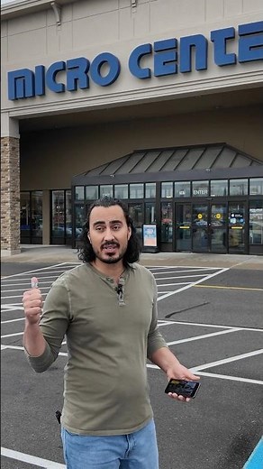 It's A Thanksgiving PC Build at Micro Center!