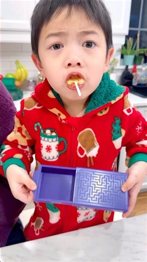 Mom’s candy magic box🍭😱🤣❤️