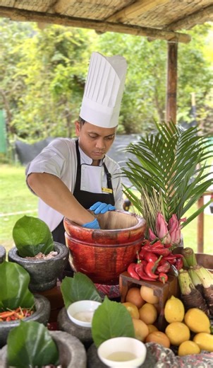 From our garden to your plate. 🌿 At Shangri-La Rasa Ria, the calamansi that gives our Hinava its bright, citrus finish is grown in our very own garden — carefully nurtured, handpicked at its peak, and thoughtfully prepared. By harvesting what we grow, we reduce food miles while preserving the vibrant, authentic flavours of Sabah’s beloved delicacy. Rooted in nature. Guided by care. Served with purpose. #ShangriLaRasaRia #GardenToTable #SustainableDining #Ecoria #fyp