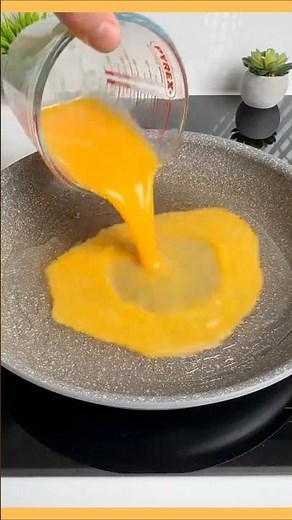 Viral 10-Minute Egg Sandwich Hack! 🍳🥪 #shorts #viral #easyrecipe