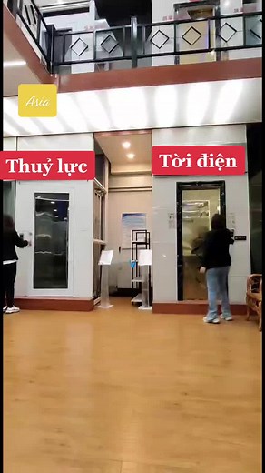 So sánh tốc độ thang máy thuỷ lực và thang tời cáp mô tơ điện #cuanhomthuyluc #thangmaymini #thangmayhomelilf #thangmay