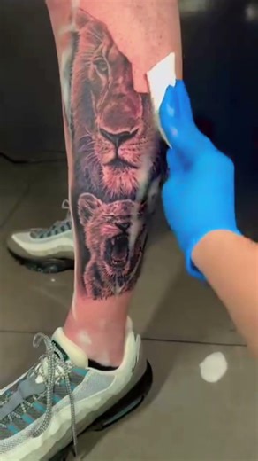 Starting My African Safari Tattoo | Session 1 of 3 (Progress so far! 🦁🌄✒️💉 #tattoosession