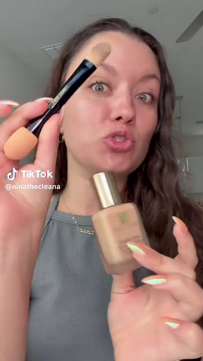 Estée Lauder double wear foundation is a full coverage lightweight. And it lasts 24 hours. I wear shade 2C1. ##esteelauder##fullcoveragefoundation##makeup##tiktokshopblackfriday