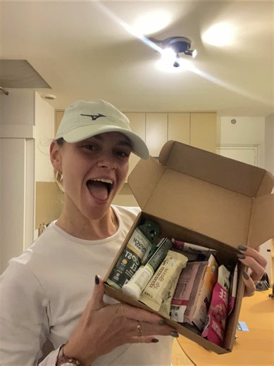 On dit merci @oneperf et on évite le caca fulgurant en plein milieu de course 🤪 gagne ton abonnement de 3 mois à la box de 15 produits ❤️‍🔥 L’occasion de tester, découvrir, adorer, détester, comparer un tas de produits et de marques 💪 Pour jouer lol : - suivre @ONEPERF - t’embête pas à suivre mon compte va, j’suis dans le partage - commente ta pire anecdote de course (aller n’aies pas peur on est entre nous) Tirage au sort dimanche 26 🍀