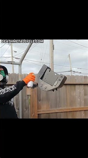 Chopper oil tank paint job 💪