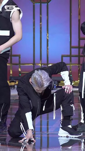 NCT 127 Taeyong Fancam - Electrifying Performance at Kick It