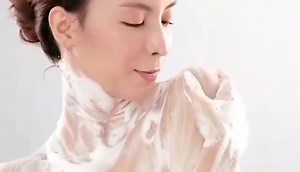 الهاتف 26351616 السعر 40 دينار صابون pure by jellys للوجه والجسم👍👍 تبيض فوري يزيل جميع التصبغات والاماكن الداكنة مكونات طبيعية يحتوي علي 98 % من جوز الهند يحمي من جفاف البشرة ويعطيها نعومة | VOOX DD